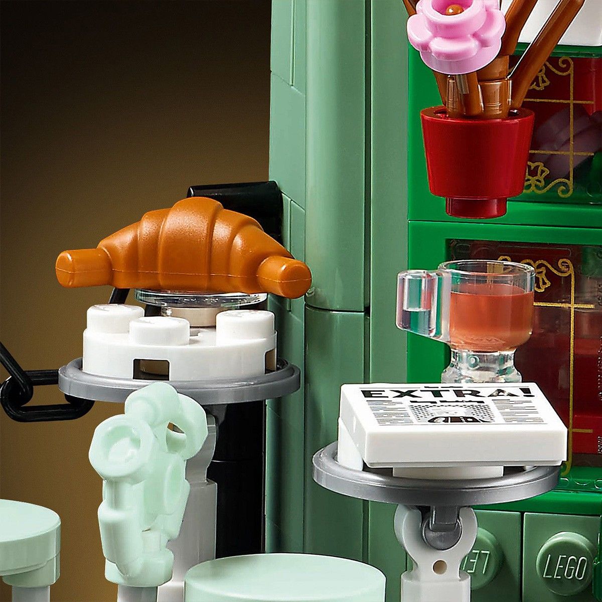 LEGO ICONS CAFENEA FRANTUZEASCA 10362