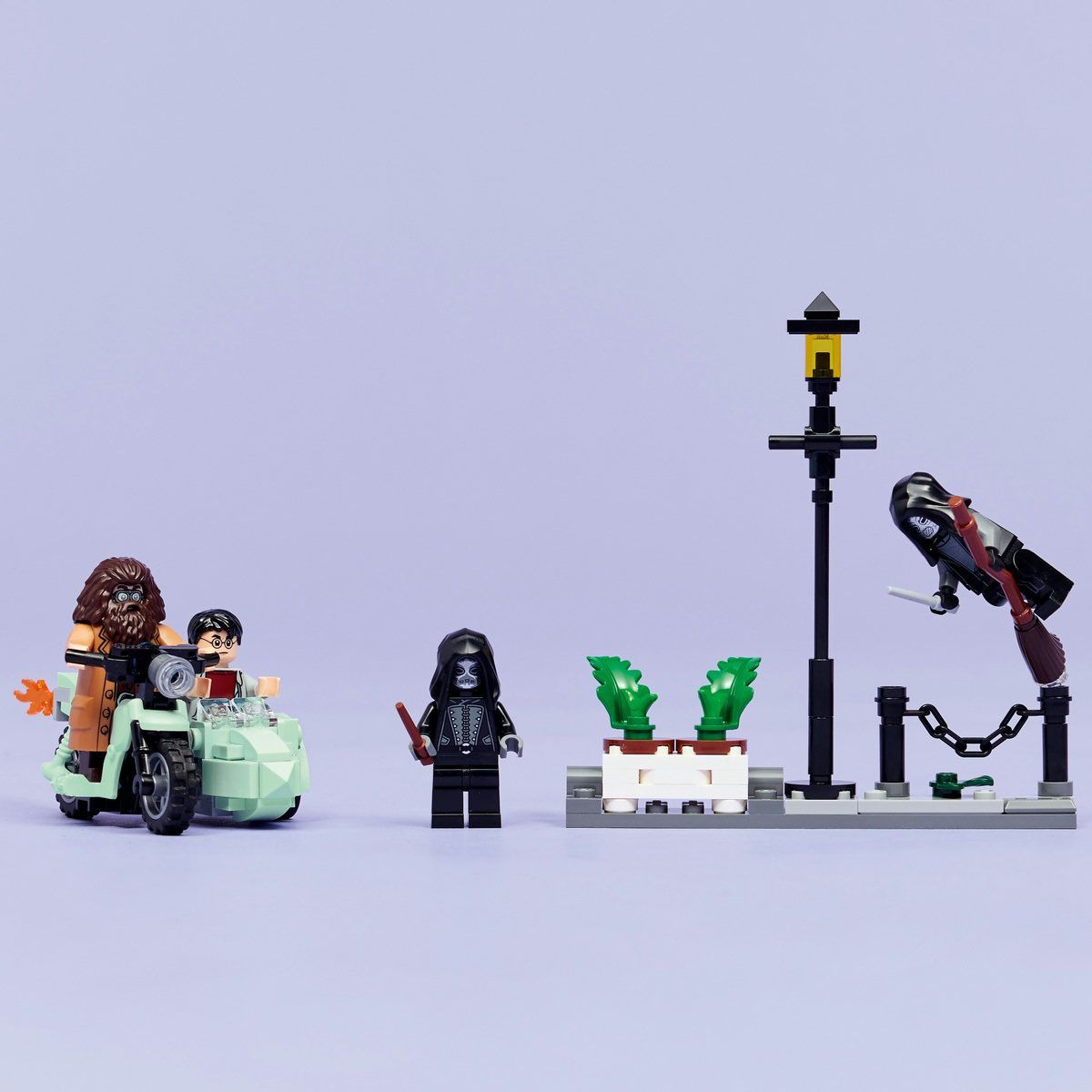 LEGO HARRY POTTER HAGRID SI HARRY IN FUGA DE PE ALEEA BOSCHETELOR 76459