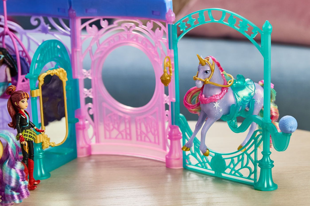 UNICORN ACADEMY SET DE JOACA FANTANA SI GRAJD STARGLOW SI UNICORNUL WILDSTAR