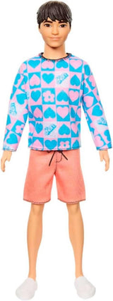 BARBIE PAPUSA BAIAT FASHIONISTAS CU BLUZA CU INIMIOARE