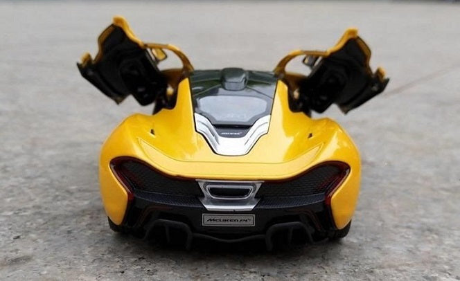 MASINUTA METALICA McLAREN P1 PORTOCALIU SCARA 1 LA 24