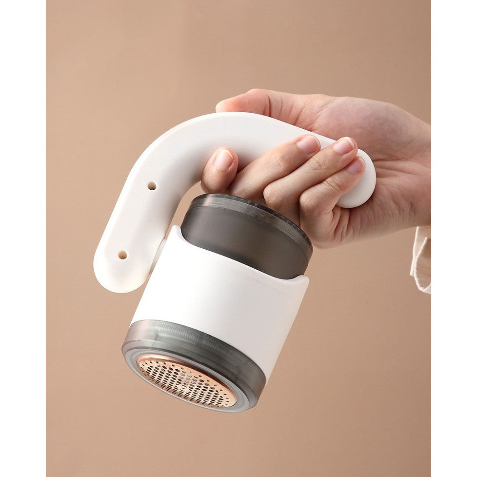 Aparat Pentru Curatat Scame, Par Si Praf, Flippy, cu LED, Pentru Diferite Tipuri De Material, Cu Lame Din Otel Inoxidabil, Compartiment de Depozitare, Maner Reglabil, 11x10.5x8.7 cm, Alb