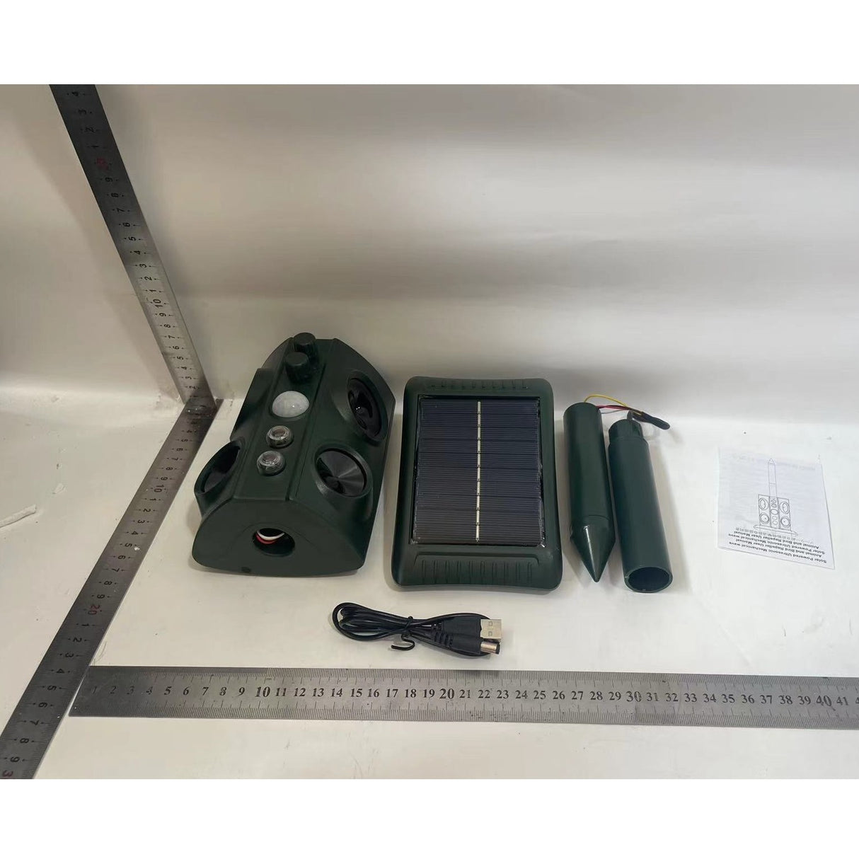 Aparat Solar LED cu Ultrasunete, Vivimall, Repelent pentru Animale Mari si Mici, Lumina Rosie si Alba, Anti Rozatoare, Anti Insecte, Frecventa 13.5KHZ-45.5KHZ, Senzor PIR, 15.5 x 15.4 x 26.2 cm, Verde - vivimall.ro