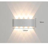 Aplica pentru Perete, Vivimall, Interior/Exterior, Rezistenta la Umezeala IP65, 8 W, Lumina Calda, Aluminiu, 22x8 cm, Alb - vivimall.ro