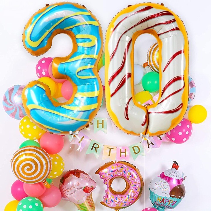 Balon din Folie Metalizata Vivimall, Figurina Cifra, Imprimeu Gogosi, Tema Aniversare 100 cm, Ambalaj Individual, Pai inclus, Umflare cu Aer sau Heliu, Multicolor, Cifra 0 - vivimall.ro