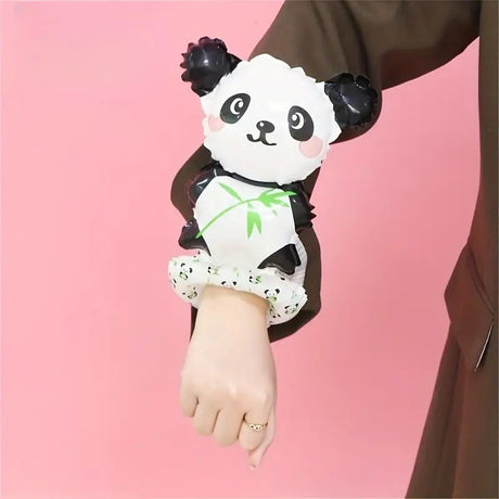 Balon din Folie Metalizata, Vivimall, Figurine Animalute, Tip Bratara, Model Panda, 13 x 35 cm, Ambalaj Individual, Pai Inclus, Umflare cu Aer sau Heliu, Alb/Negru - vivimall.ro