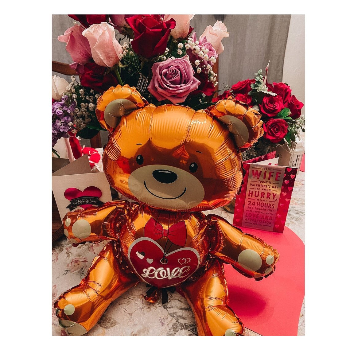 Balon din Folie Metalizata, Vivimall, Figurina Urs, Model Love, Tema Ziua Indragostitilor, 60x63cm, Ambalaj Individual, Pai Inclus, Umflare cu Aer sau Heliu, Maro - vivimall.ro