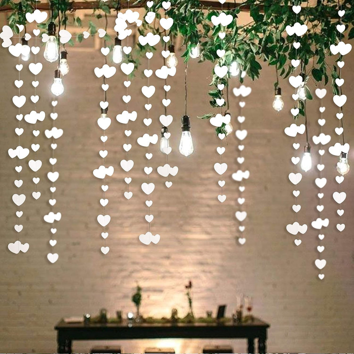 Banner Cu Inimioare Albe Tip Franjuri | PureMoments - vivimall.ro