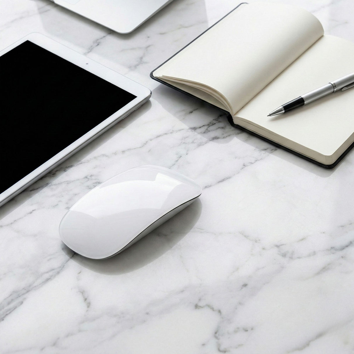 Mouse Wireless cu Gesturi, FLIPPY, Bluetooth + 2.4GHz, Reincarcabil USB, Ultra Subtire, 1600 DPI, Silentios, Design Elegant si Compact, Compatibil cu Laptop/PC, Telefon si Tableta, Ideal pentru Birou si Calatorii, Alb - vivimall.ro