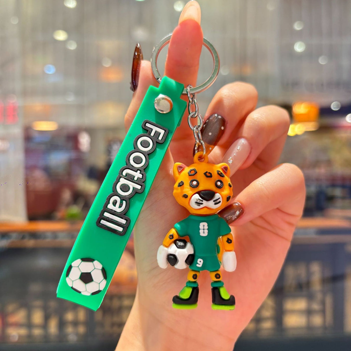 Breloc Chei, Flippy, Model Leopard, Mascota de Fotbal, Cupa Mondiala, Accesoriu Pentru Chei si Rucsac, Cauciuc Moale, 26 g, 6.2 x 3.4 cm, Verde - vivimall.ro