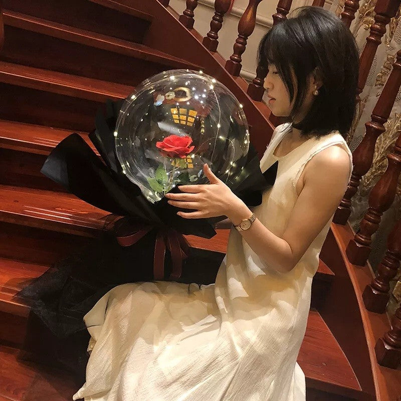 Buchet Decorativ, Vivimall, Trandafir in Balon cu Lumini Led, Diametru 35 cm, 2 x Baterii AA (neincluse), Rosu/Negru - vivimall.ro