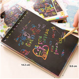 Caiet Cu Fise Razuibile Diy Magic Scratch, 12 File, Curcubeu, Creion Din Lemn, Cartonase Negre, 14.2 X 9.8 Cm - vivimall.ro