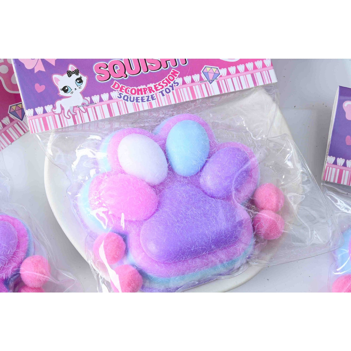 Jucarie Antistres Squishy, Vivimall, cu Revenire Lenta, Model Labuta de Pisica Pufoasa, 220g, 12.5 x 10.5 cm Squeeze Pinch Family, Ambalaj Transparent, Mov - vivimall.ro