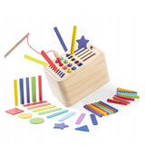 Set complet jucărie Montessori Flippy 56 piese aranjat pe masă, vedere laterală
