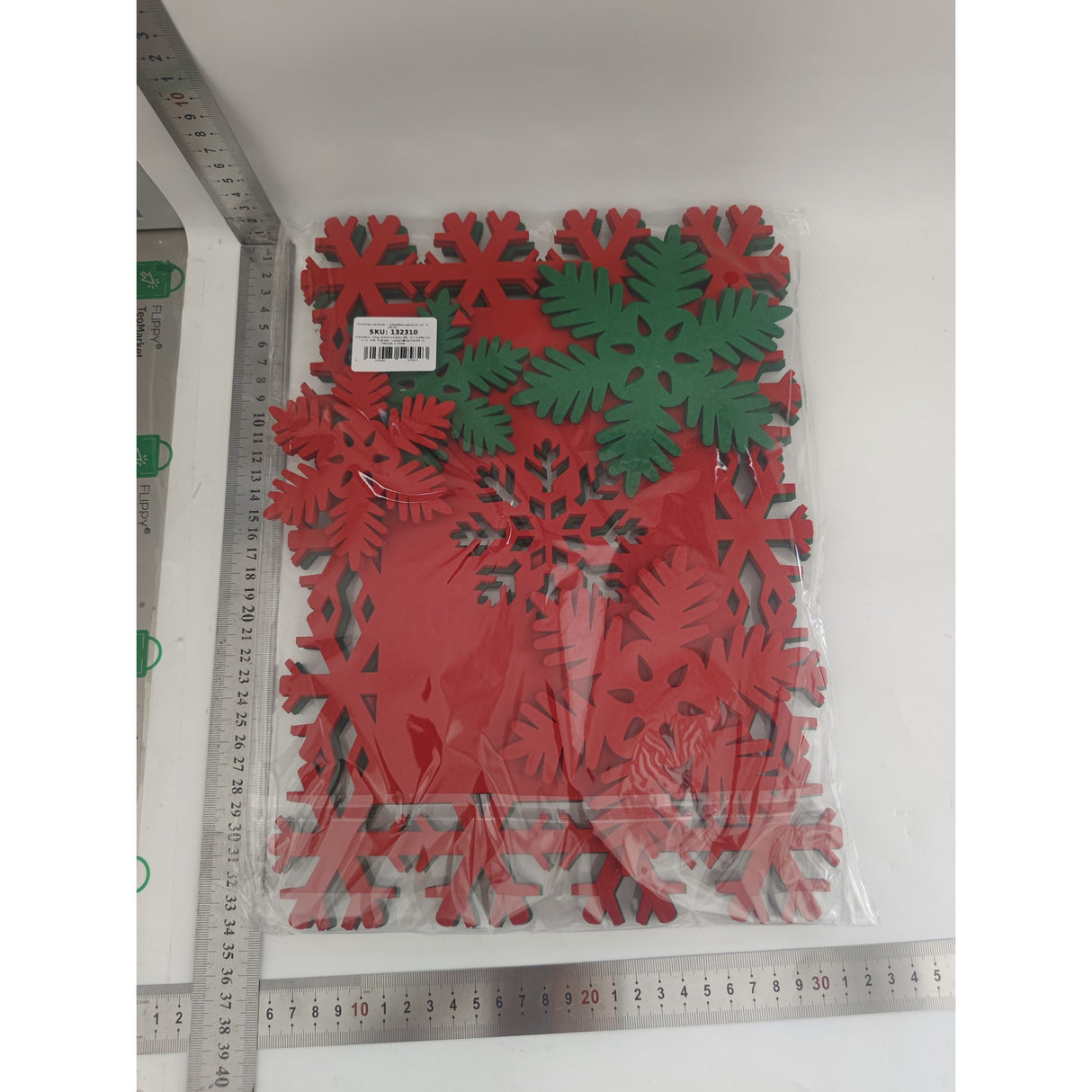 Set 12 Servete pentru Masa si Suporturi de Pahare/Tacamuri, Vivimall, 4 Servete 25x35 cm, 4 Suporturi de 13x15 cm, 4 Suporturi de 9.3x10.5 cm, Verde-Rosu - vivimall.ro