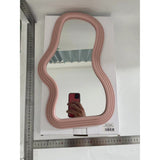 Oglinda de Perete, Vivimall, Decorativa, pentru Baie, Dormitor, Sufragerie, Model Minimalist, Forma Asimetrica, 40.3x26 cm, Roz - vivimall.ro