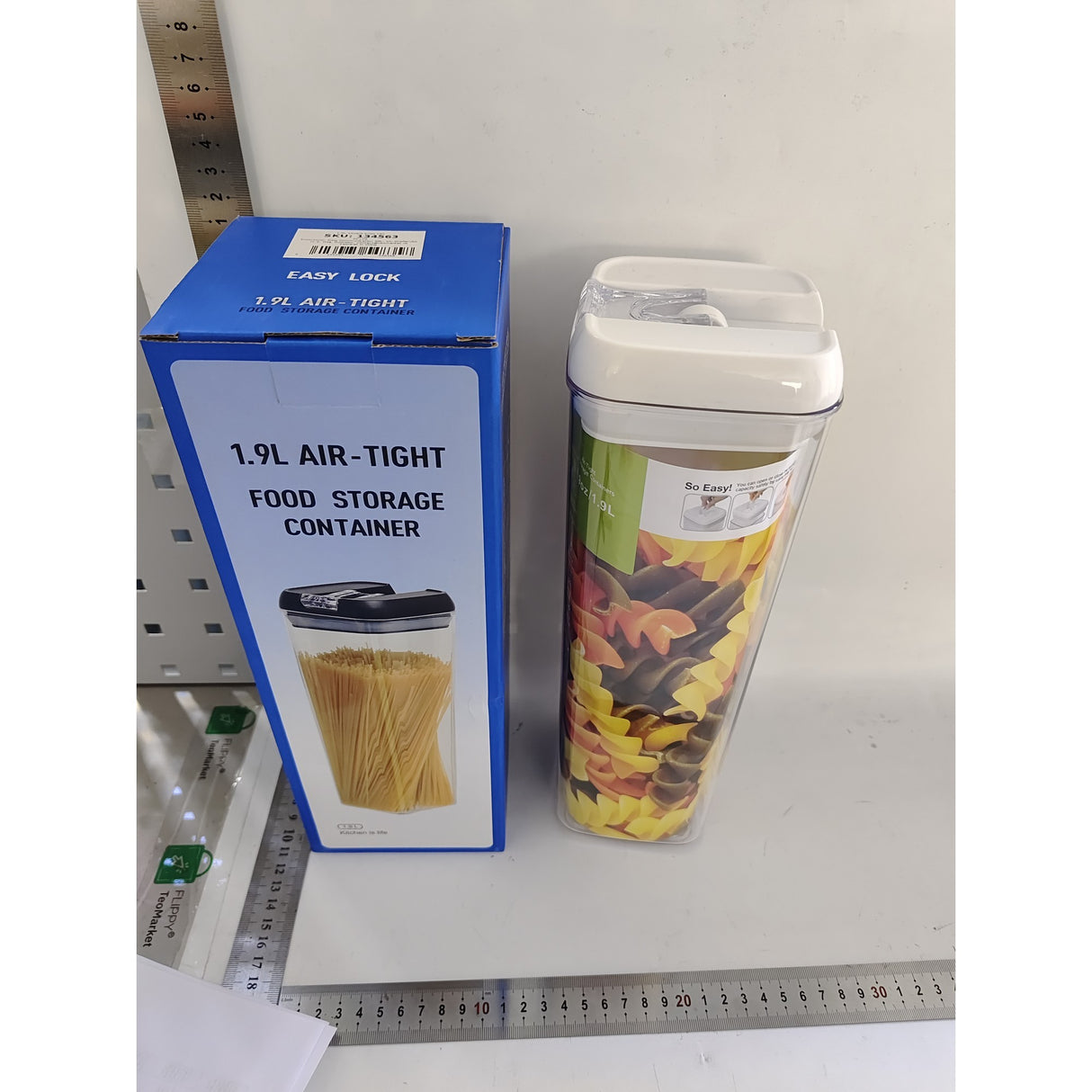 Cutie de Depozitare Alimente, Vivimall, Cutie de Depozitare tip Container pentru Bucatarie, cu Capac, Inchidere Ermetica, Cutie pentru Cereale, 30.5 x 10 x 10 cm, volum 1.9 L, Alb - vivimall.ro