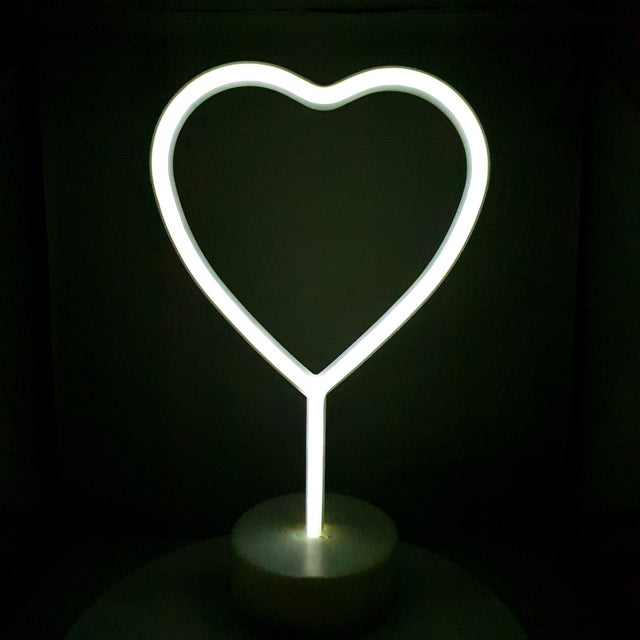 Decoratiune Luminoasa cu Baterii Inima Alb Rece - vivimall.ro