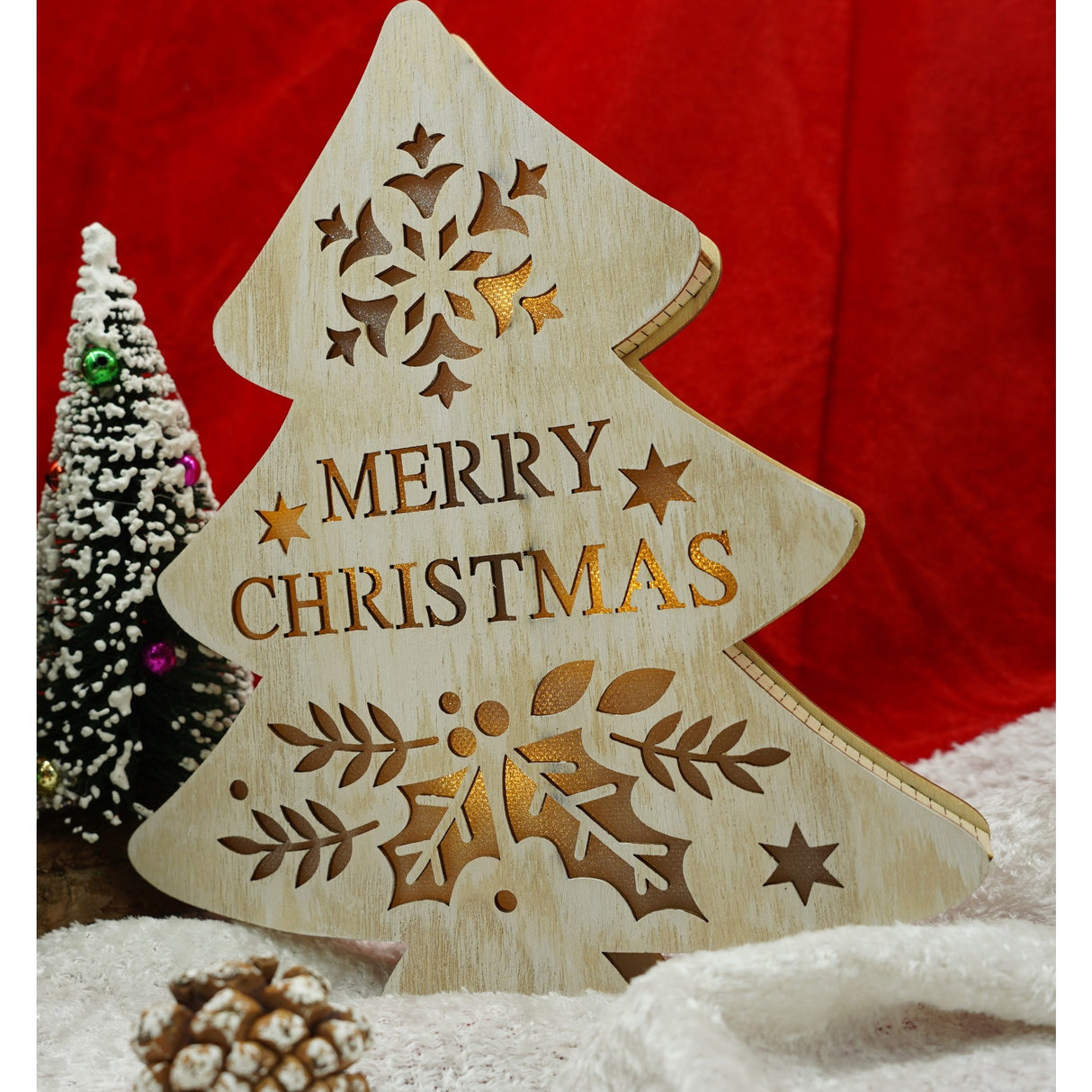 Decoratiune luminoasa, model de  Brad cu inscriptie Marry Christmas, alb, lungime: 19 cm, latime: 3 cm, inaltime: 22 cm, lemn, interior/exterior - vivimall.ro