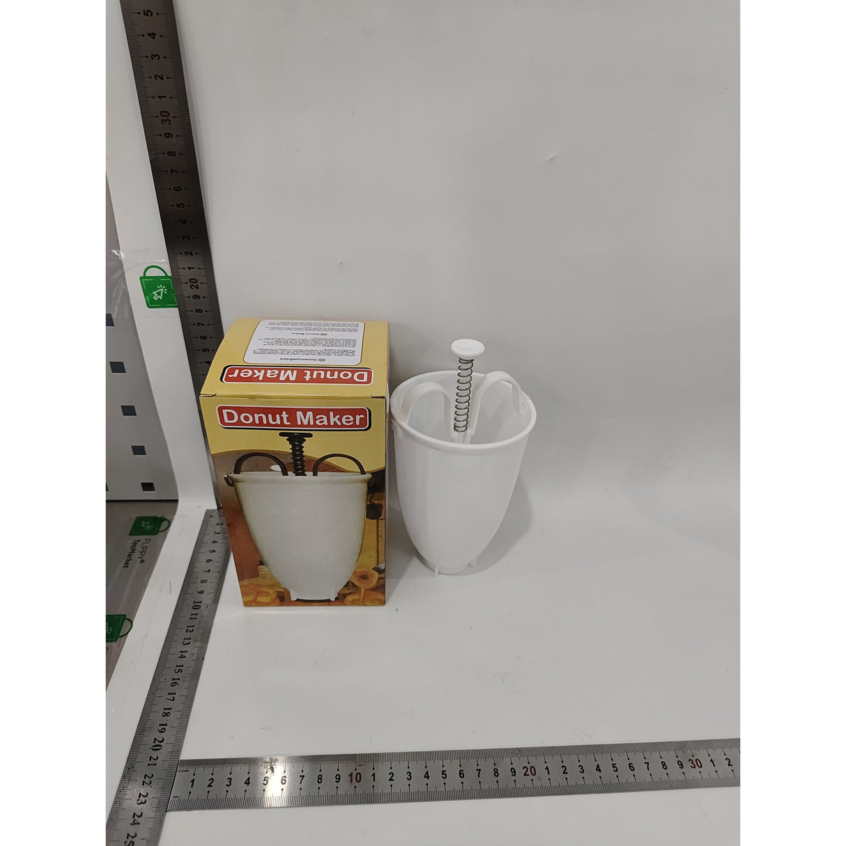 Accesoriu de Bucatarie pentru Gogosi, Vivimall, Dozator pentru Aluat, Dispozitiv Manual, Forma de Gogosi, pentru Gatit, 18x10x10 cm, Alb - vivimall.ro