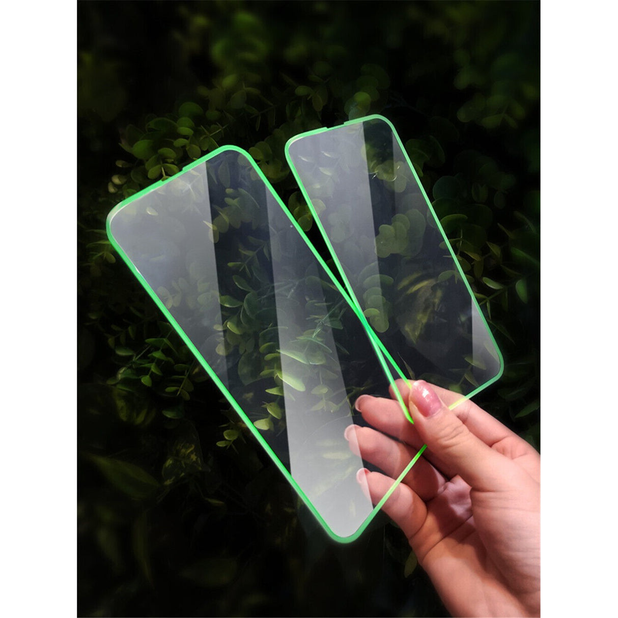 Folie de Sticla Securizata pentru Apple iPhone 15 Pro, Vivimall, Luminous, Margine Fosforescenta Neon din Silicon, Mat, Anti-Amprenta, Protectie Completa, 9H, Verde - vivimall.ro