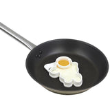 Forma pentru Alimente, Vivimall, pentru Omlete/Prajituri/Clatite, din Silicon, Model Astronaut,15 x 11.5 x 2 cm, Alb - vivimall.ro