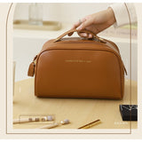 Geanta cosmetice pentru femei Vivimall, material poliuretan, 25 x 14.5 x 14.5 cm, Impermeabila, Maro - vivimall.ro