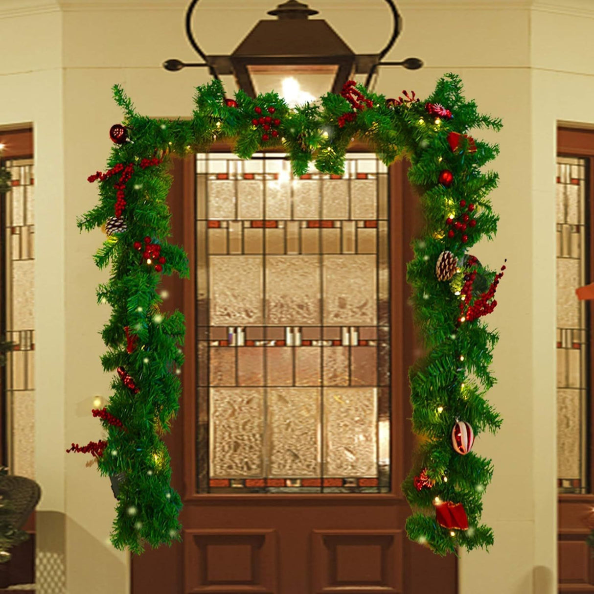 Ghirlanda de Craciun, Vivimall, din Brad Artificial cu Decoratiuni, cu Baterii, 50 LED-uri, 270 cm, Verde - vivimall.ro