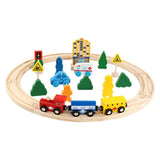 Set circuit trenuleț din lemn Flippy, 26 piese, locomotivă electrică și accesorii oraș, vedere de ansamblu
