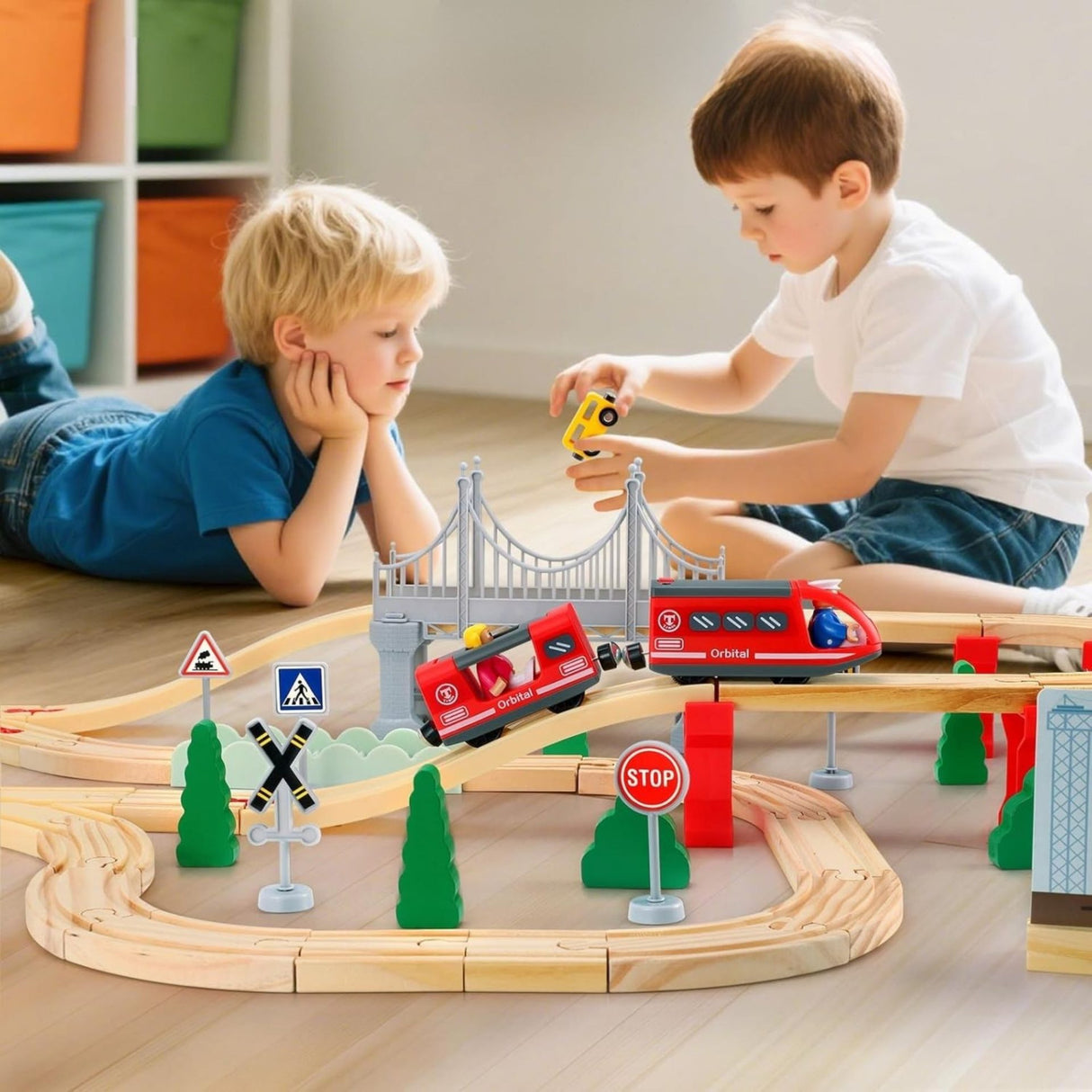 Set Circuit Trenulet din Lemn, Flippy, Locomotiva Electrica cu Sine de Lemn, 72 Piese, Jucarie Educativa Montessori, Circuit Feroviar cu Pod, Accesorii Oras si Santier, 3 ani+, Multicolor - vivimall.ro