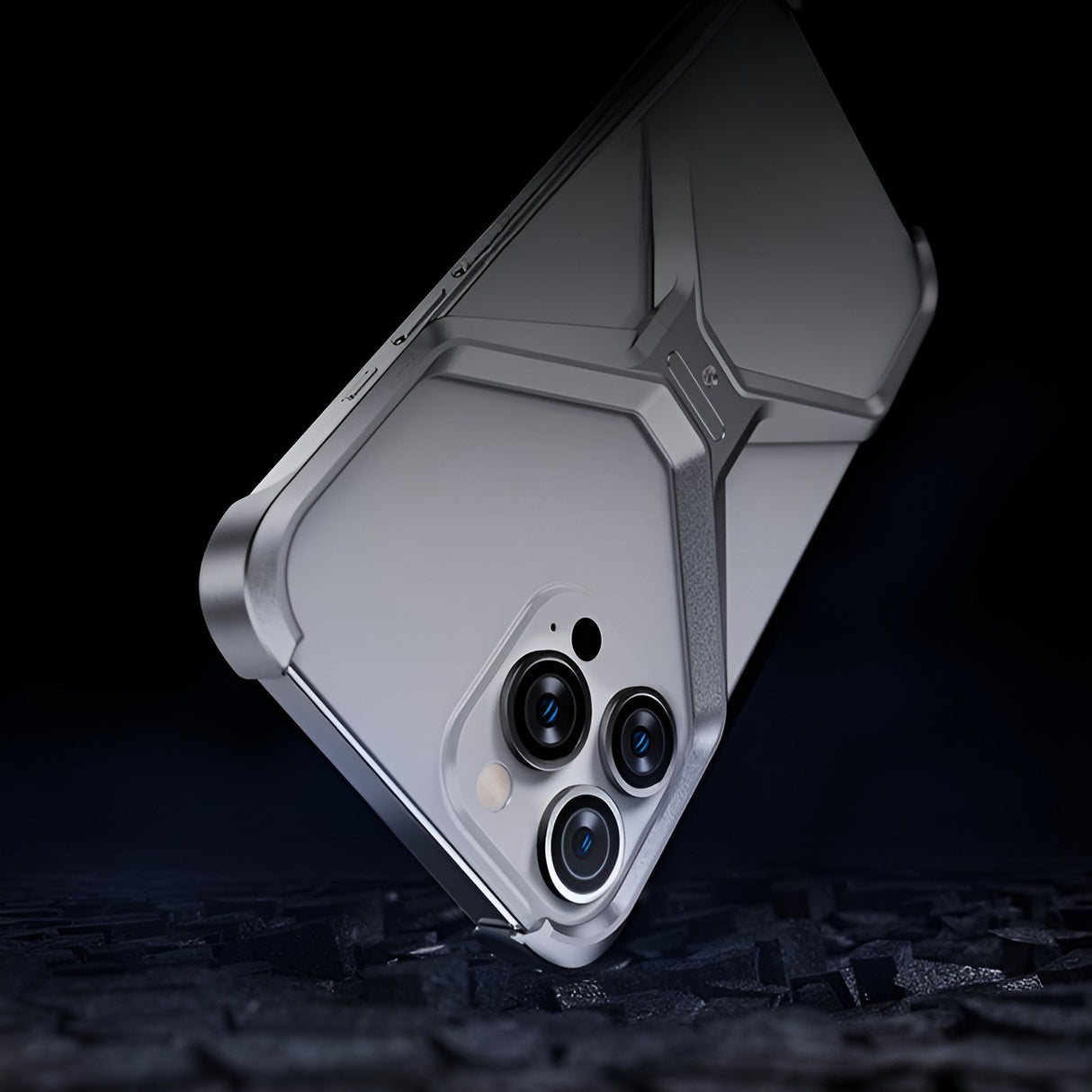 Husa Armor X Compatibila cu iPhone 15 Pro, Vivimall, Aliaj de Aluminiu, Antisoc, Antizgarieturi, Impermeabila, Margini cu 2 Straturi, Aderent, Montare Usoara, Surubelnita Inclusa, Gri Metalizat - vivimall.ro