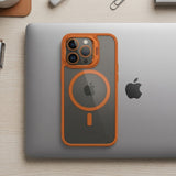 Detaliu margini TPU anti-șoc husă Flippy iPhone 17 Pro, textură grip portocaliu