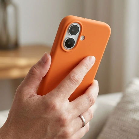 Husă Flippy iPhone 16 portocaliu, detaliu margini ridicate 1,2 mm și decupaj Camera Control