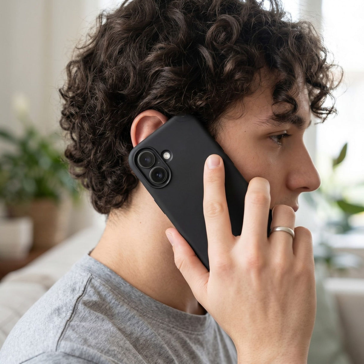 Husa de Protectie Telefon, Flippy, Compatibila cu iPhone 17 , Silicon Premium Antisoc, Protectie Completa 360, Design Modern, Anti-Zgirieturi, Interior Microfibra, Negru - vivimall.ro