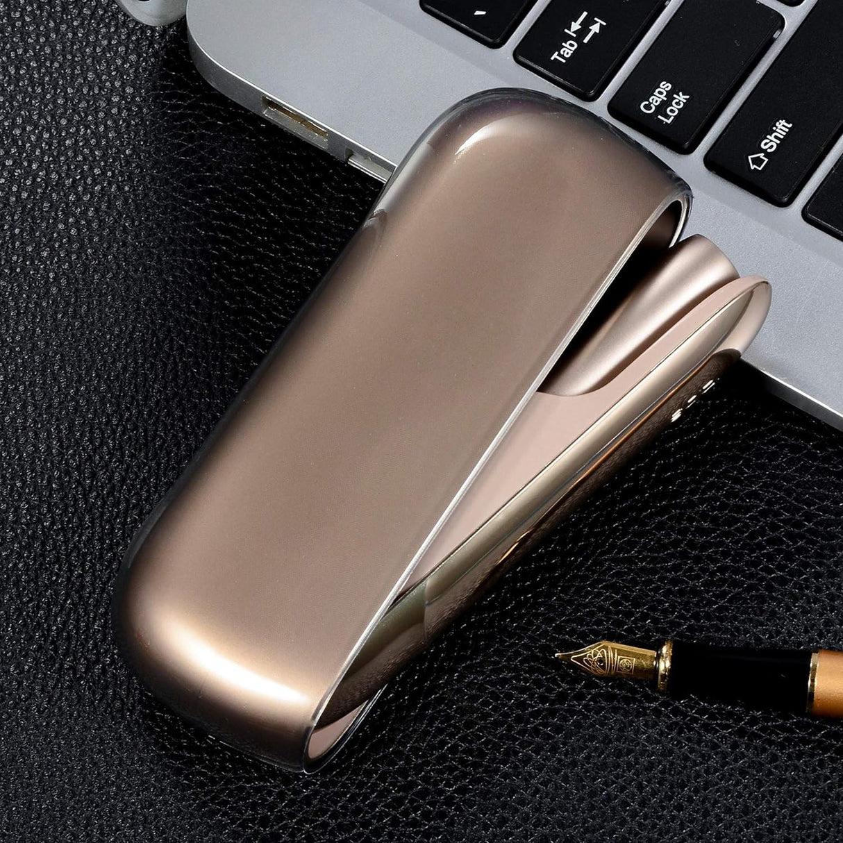 Husa Vivimall pentru IQOS 3.0 DUO, de Protectie, Anti Soc si Zgarieturi, din Plastic, 12 x 4.5 cm, Negru Transparent - vivimall.ro
