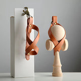 Husa pentru Kendama, Vivimall, Husa de Depozitare pentru Kendama, din Piele Ecologica, Catarama cu Agatare pentru Transportare, Model Breloc 8, 12 x 6 cm, Maro deschis - vivimall.ro