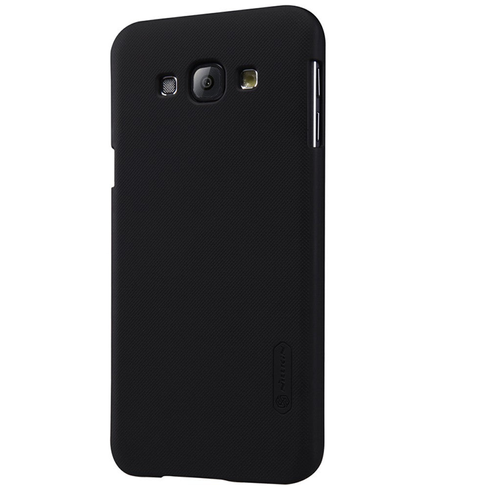 Husa Samsung Galaxy A8 2015 Nillkin Frosted Shield Negru + Folie de protectie - vivimall.ro