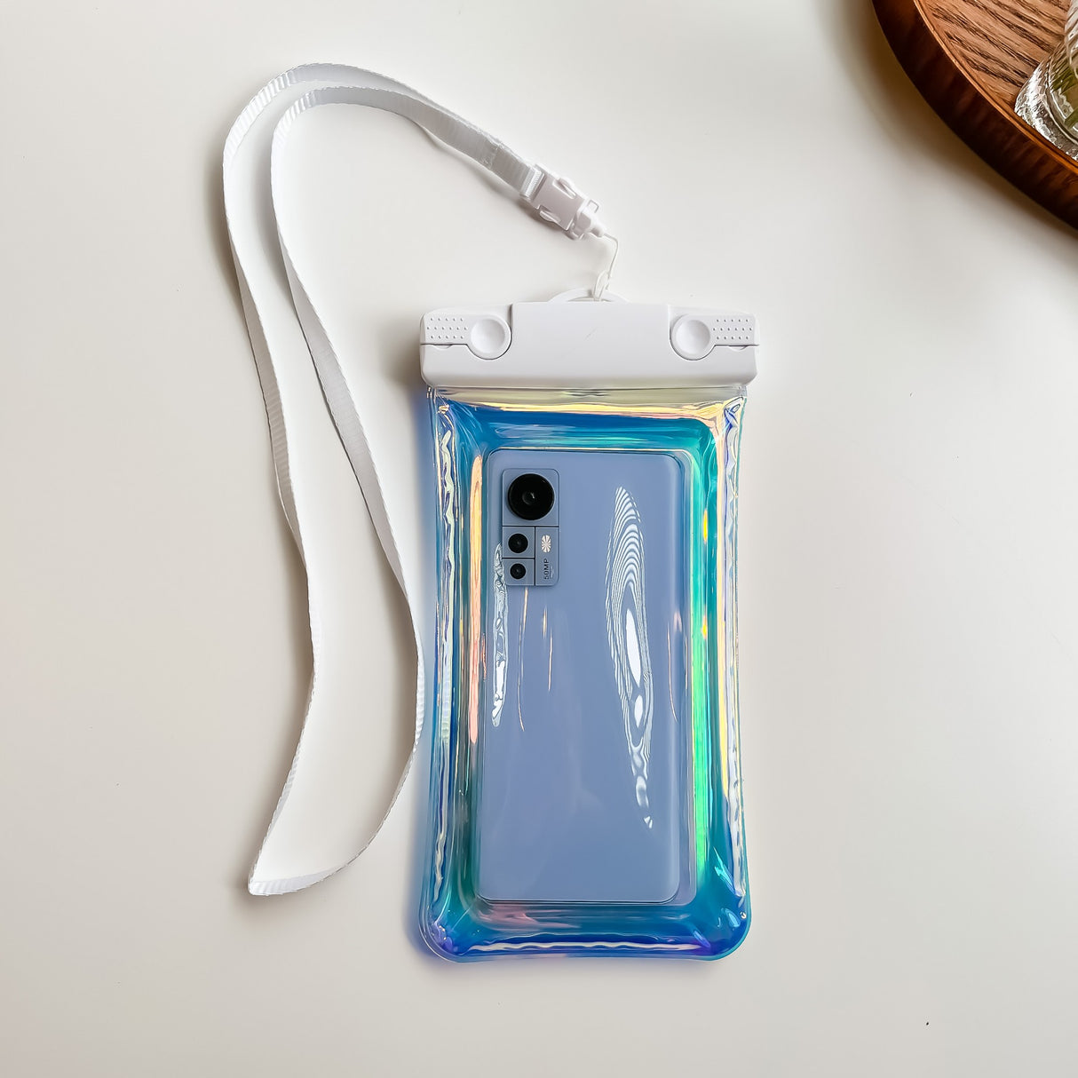 Husa subacvatica Holografica Waterproof Flippy, Snowproof, Universala, Impermeabila, cu Snur, pentru telefon sau documente, Alb - vivimall.ro