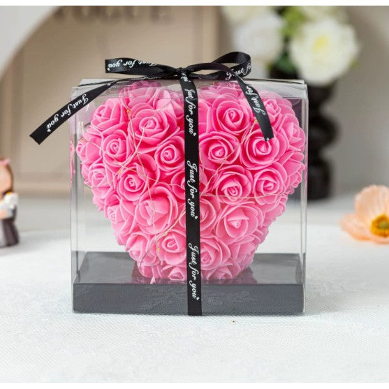 Inima din flori, Trandafiri de spuma, roz, 15x15x9 cm, Cutie 16x10x15 cm - vivimall.ro