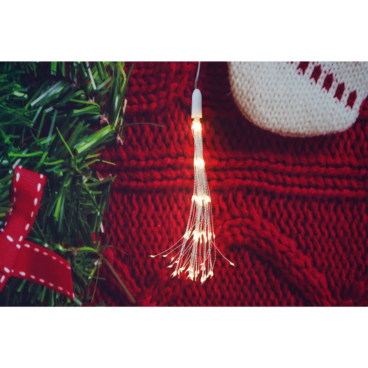 Instalatie Craciun, Vivimall, 200 LED-uri, Telecomanda 8 functii, Incarcare Solara, Explozie Fireworks, Fir Cupru, interior/exterior, Alb Cald - vivimall.ro