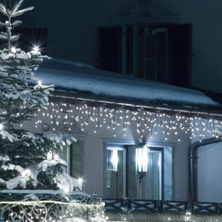 Instalatie Craciun, 30 m, 239 Led-uri ,Franjuri, Alb rece, 8 jocuri de lumini, Transformator cu telecomanda, Interconectabila, Prelungitor 5 m inclus, Fir Alb, Vivimall - vivimall.ro