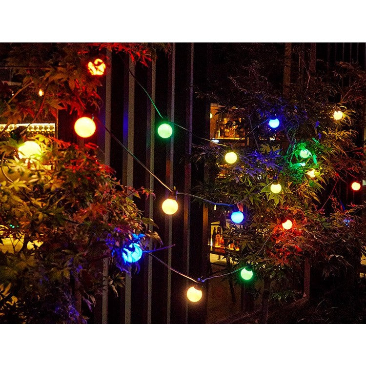 Instalatie Craciun, 5 metri, 15 Becuri LED rotunde, pentru exterior cu incarcare la sursa de curent si telecomanda cu 8 functii, Vivimall - vivimall.ro