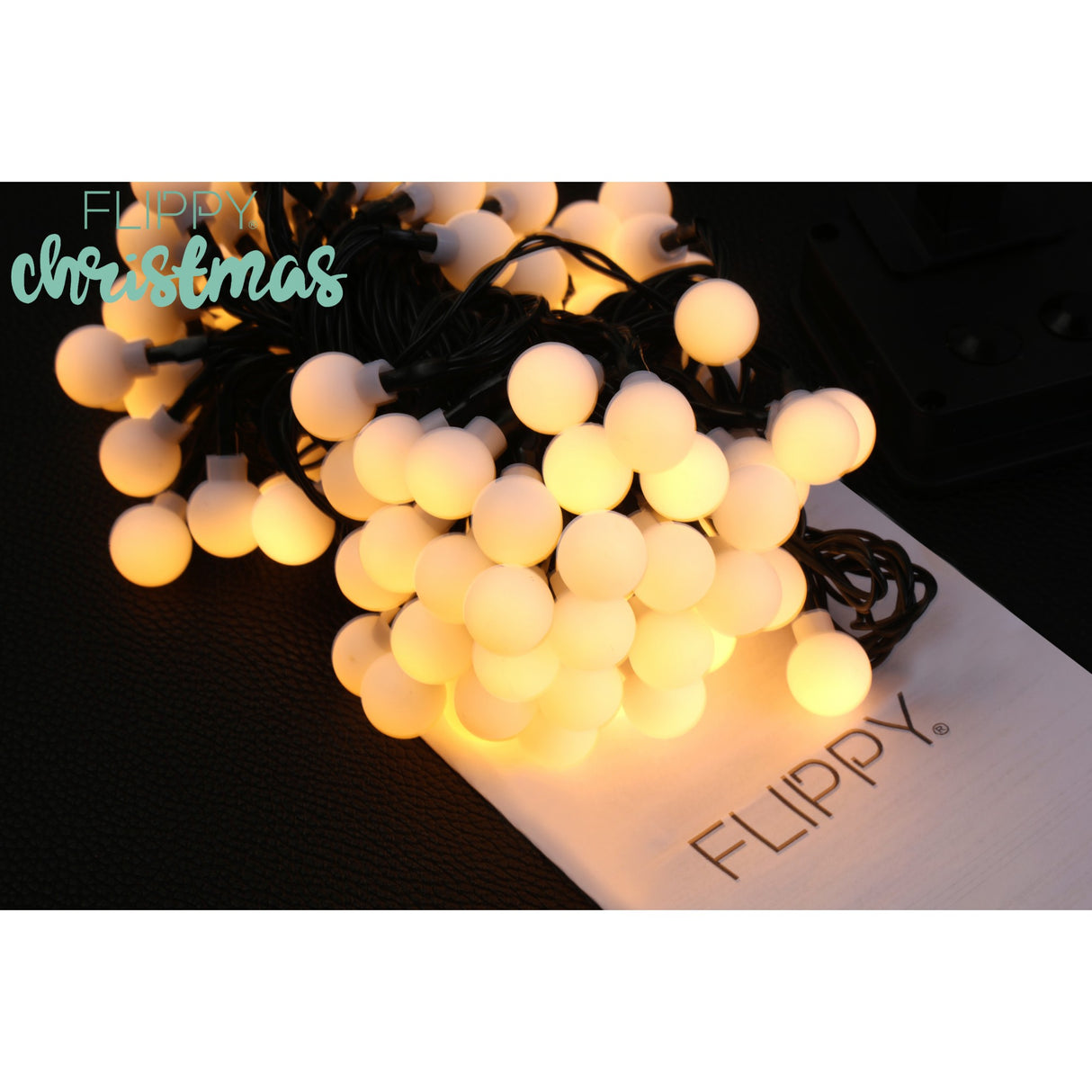 Instalatie Craciun, 5 metri, 20 de LED-uri cu ornament tip Bulb, 8 jocuri de lumini alb cald, cu energie solara, liniar, cablu verde, interior/exterior, Vivimall - vivimall.ro