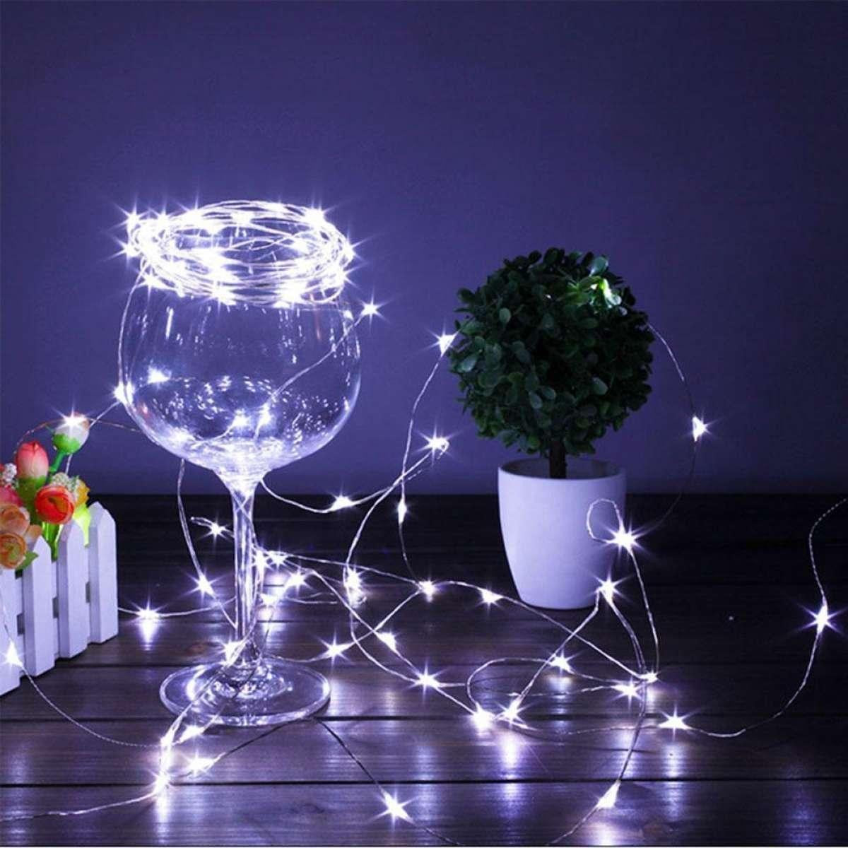 Instalatie de Craciun, Vivimall, Decoratiune de Craciun, 50 Beculete LED, cu Baterii si Telecomanda, cu 8 Functii, Lungime 5 m, Alb rece - vivimall.ro