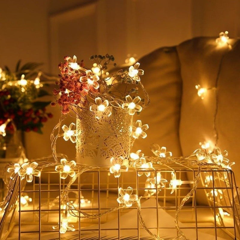 Коледна инсталация, 6,5 метра, 30 LED крушки с цвят на череша, за външна употреба със слънчево зареждане