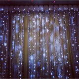 Instalatie Craciun Profesionala de Exterior IP65, Tip Perdea, 7m x 5m, 3500 Led-uri Mari, Alb rece, cu flash, Alimentator si prelungitor 6,5 m, Interconectabila, Fir negru, Vivimall - vivimall.ro