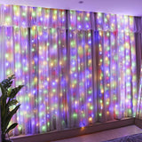 Instalație perdea Crăciun Yoto 1x1 m cu 60 LED-uri multicolor aprinse, vedere frontală completă