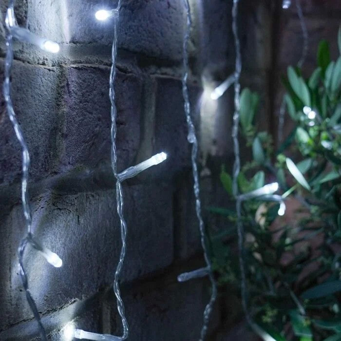 Instalatie Craciun, Tip Perdea, IP44, 6 m x 3 m, 480 LED-uri, Alb rece, cu 8 jocuri de lumini, 31 V, 9W, Interconectabila, Prelungitor 3 m inclus, Fir transparent, Interior/ Exterior, Vivimall - vivimall.ro