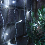 Instalatie Craciun, Tip Perdea, IP44, 9 m x 3 m, 720 LED-uri, Alb rece, cu 8 jocuri de lumini, 31 V, 9W, Interconectabila, Prelungitor 3 m inclus, Fir transparent, Interior/ Exterior, Vivimall - vivimall.ro