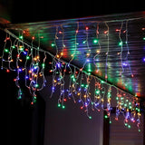 Instalație Crăciun Yoto tip turturi folosită la interior, decorare fereastră cu lumini multicolor